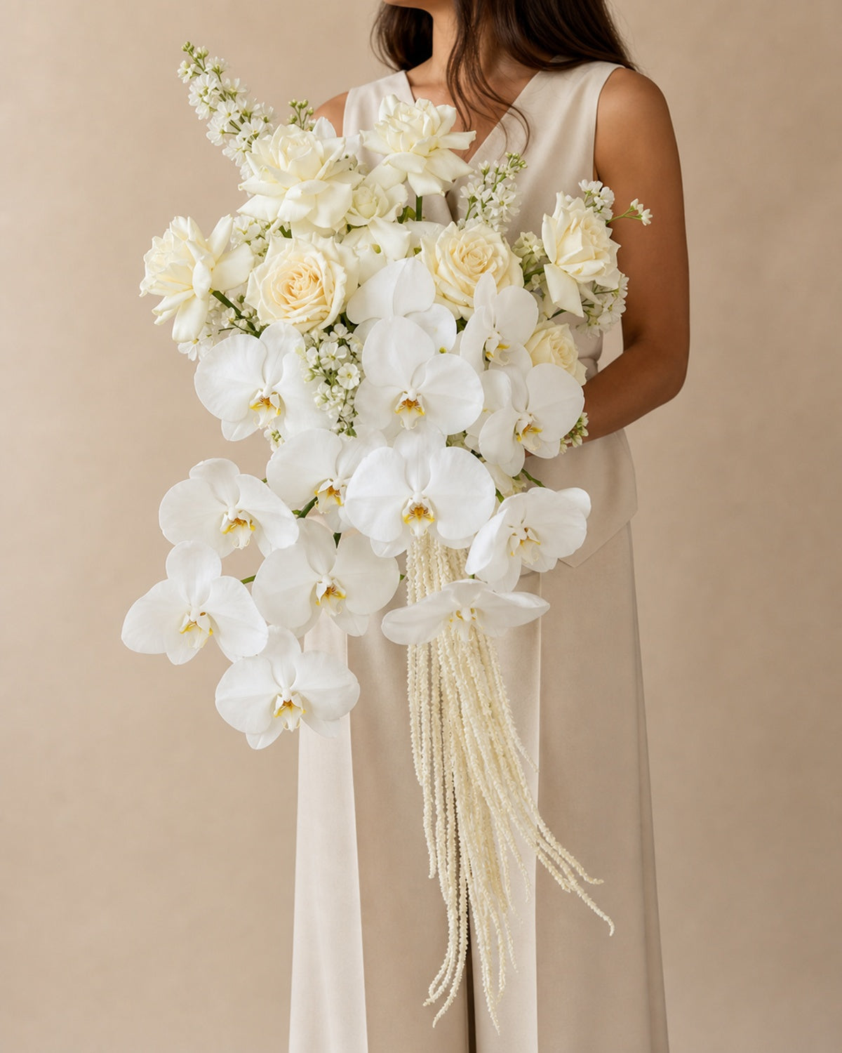 White event flowers by Dopamine Flowers